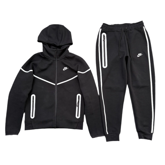 Techfleece セットアップ